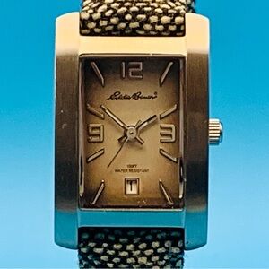 EDDIE BAUER V8V096 Women’s Vintage Tank Wristwatch St Steel Case Works New Batt